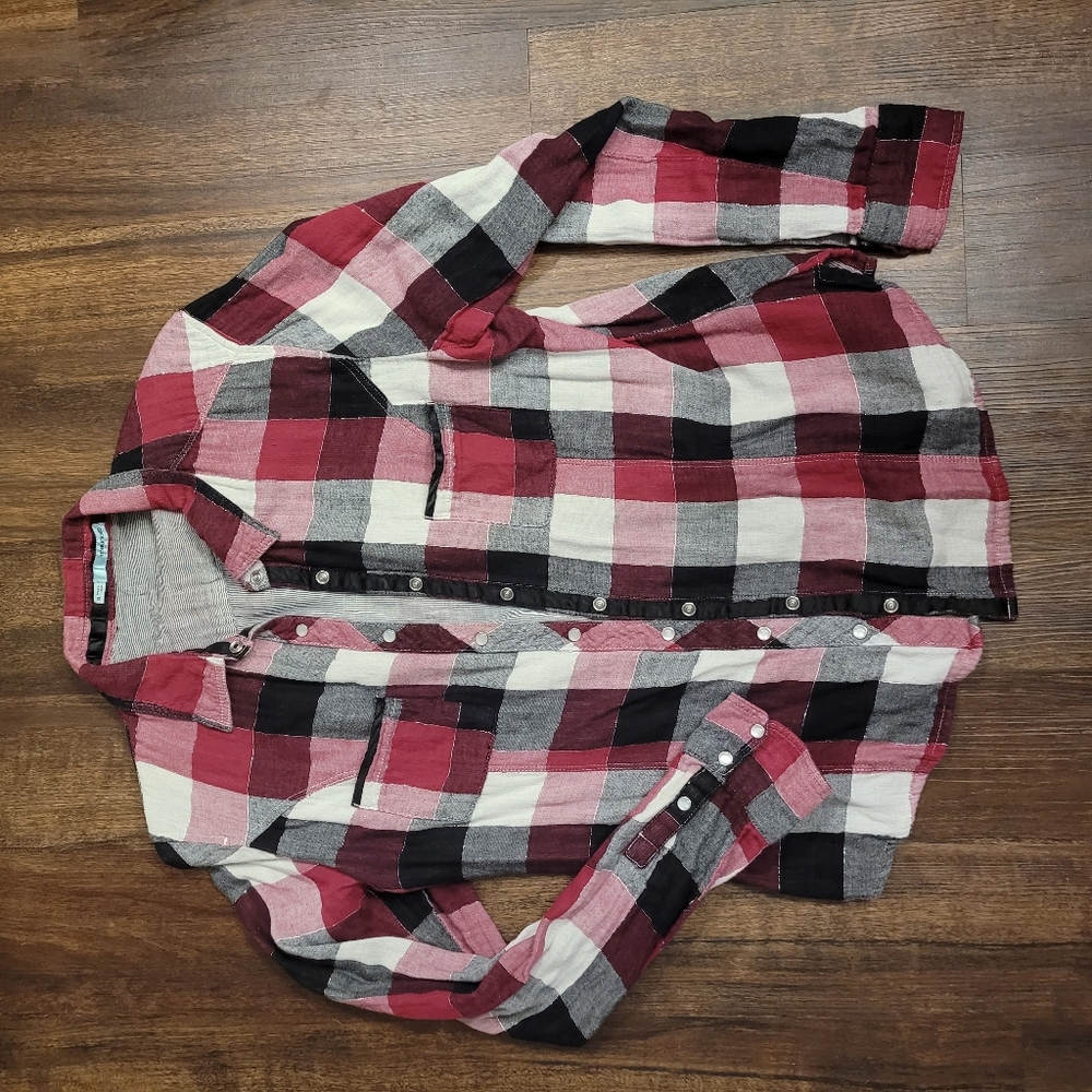 Maurices Plaid Long Sleeve Top